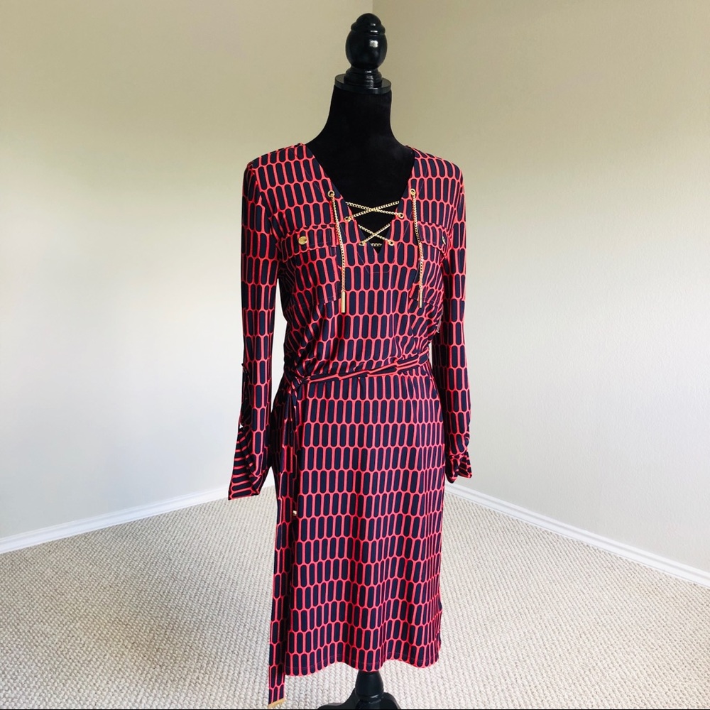 MICHAEL Kors Lady in Red